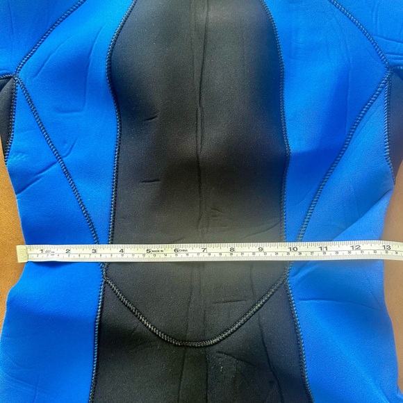 Custom made Wetsuit - Picture 7 of 7